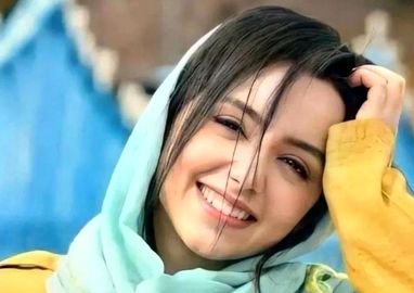 نازنین بیاتی