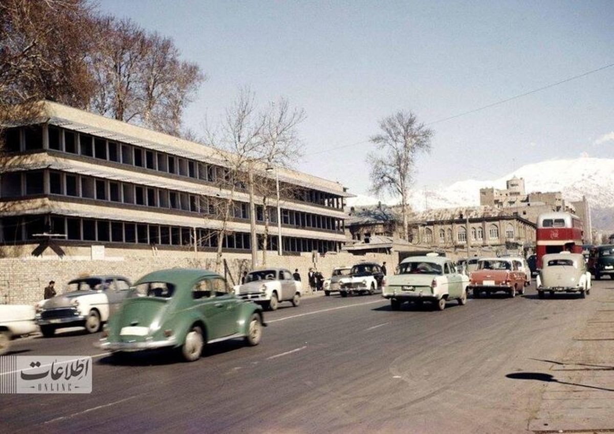 عکس| افسران پلیس زن در خیابانهای تهران قدیم
