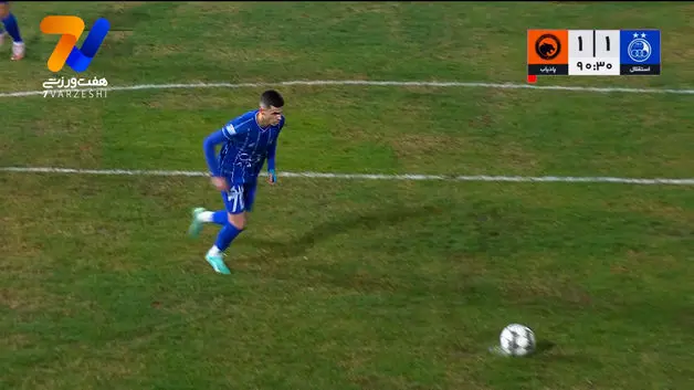 اعلام پنالتی برای استقلال و گل اول استقلال به پادیاب