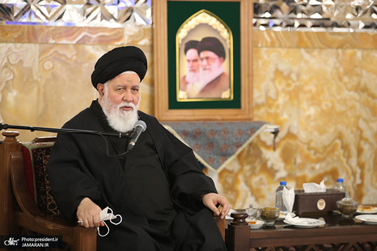 مرد مشهدی که ریاست جمهوری پزشکیان را به آیتالله علمالهدی تبریک گفته بود کیست؟