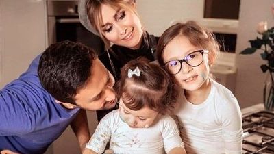 شغل شاهرخ استخری و همسرش سپیده بزمی پور