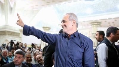 از «یقه ولایتی» تا انگشتر عقیق عراقچی