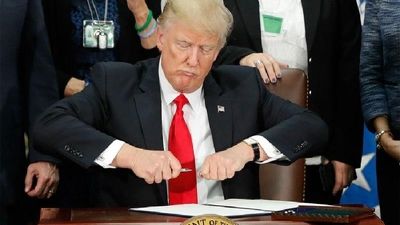 از تحریم خارجی تا تخریب داخلی؛ پروژه‌ای علیه فعالان اقتصادی کشور