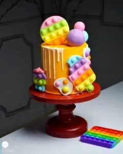 تزیین کیک تولد