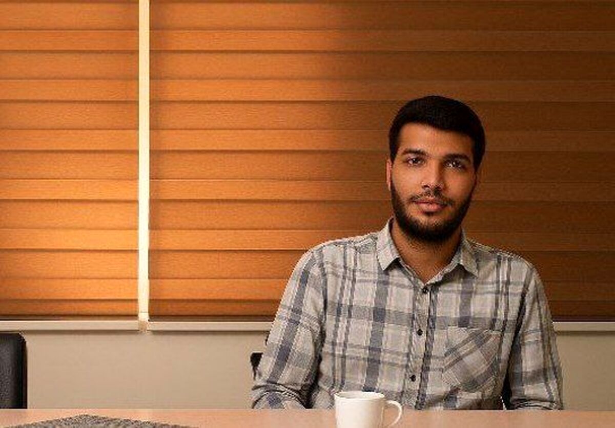 مجری توهین کننده به مقدسات اهل سنت را بیشتر بشناسید!