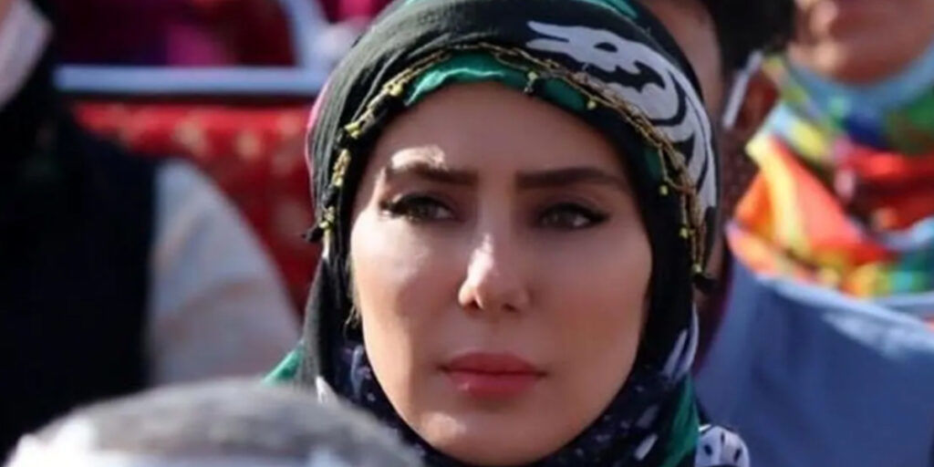 مرجان نون خ در بامداد خمار