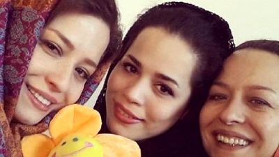 سفر در زمان؛ «آزیتا حاجیان در کودکی در کنار برادر و پدرش»؛ اواخر دهه 30 + عکس