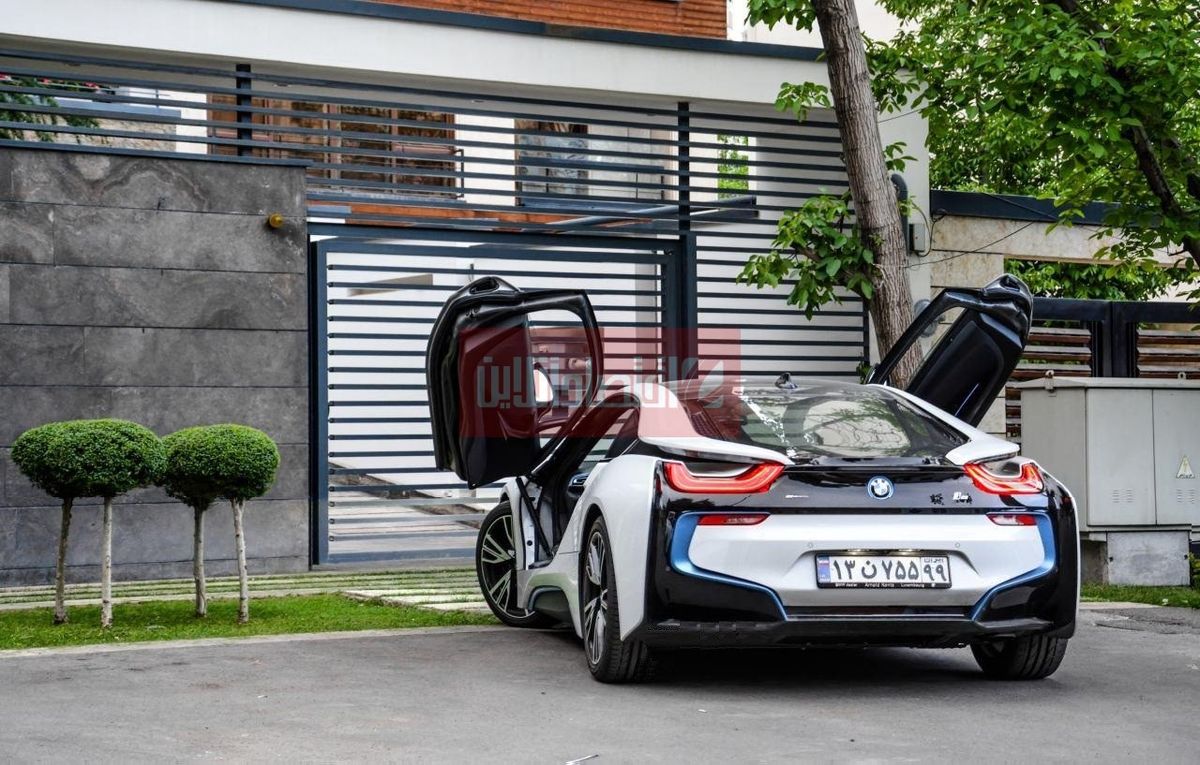 یک تصادف ساده با ب.ام.و i8 چقدر آب میخورد؟
