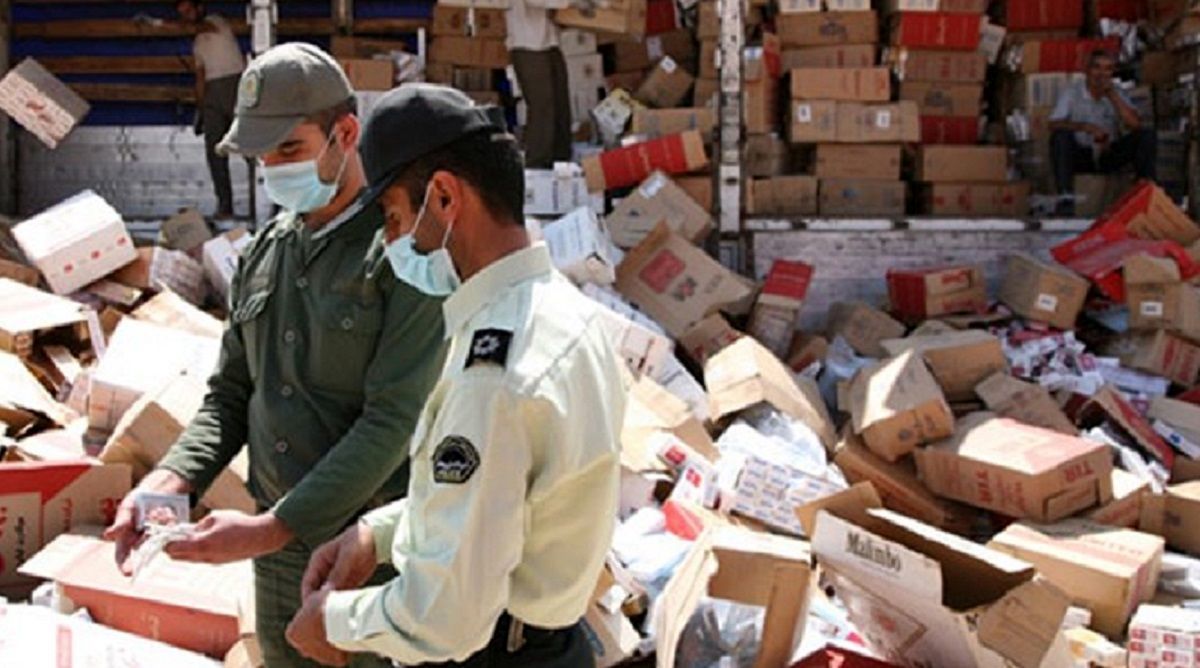 کشف هزاران سیگار الکترونیکی قاچاق از انبار یک فروشگاه اینترنتی