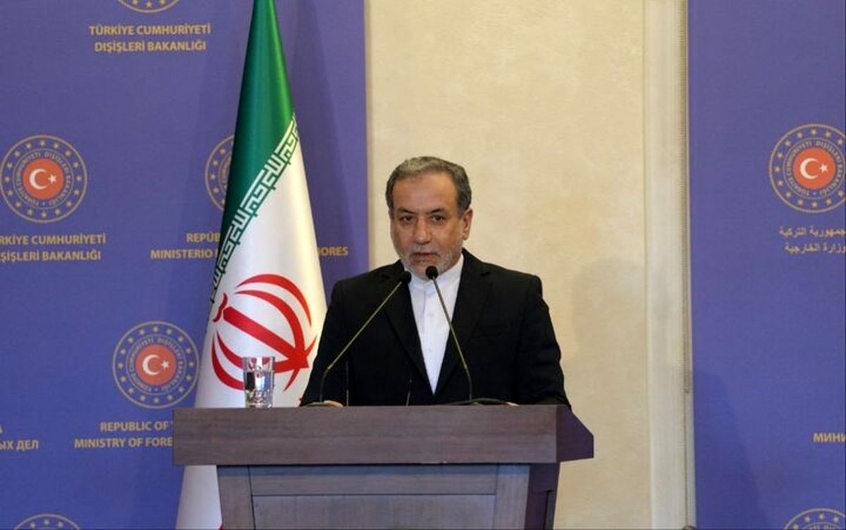 عراقچی: معاون گروسی فردا به تهران میآید