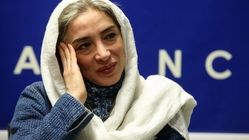 گریم سنگین و خواب عمیقِ پانته‌آ پناهی‌ها در پشت‌صحنه تاسیان