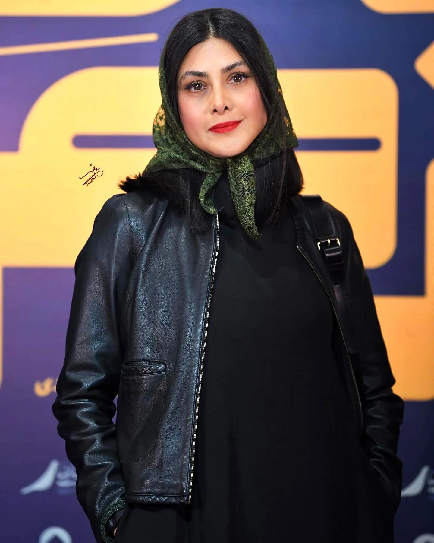 آزاده صمدی، بازیگر توانمند سینما و تلویزیون، در مراسم اکران مردمی فیلم «بچه مردم» 