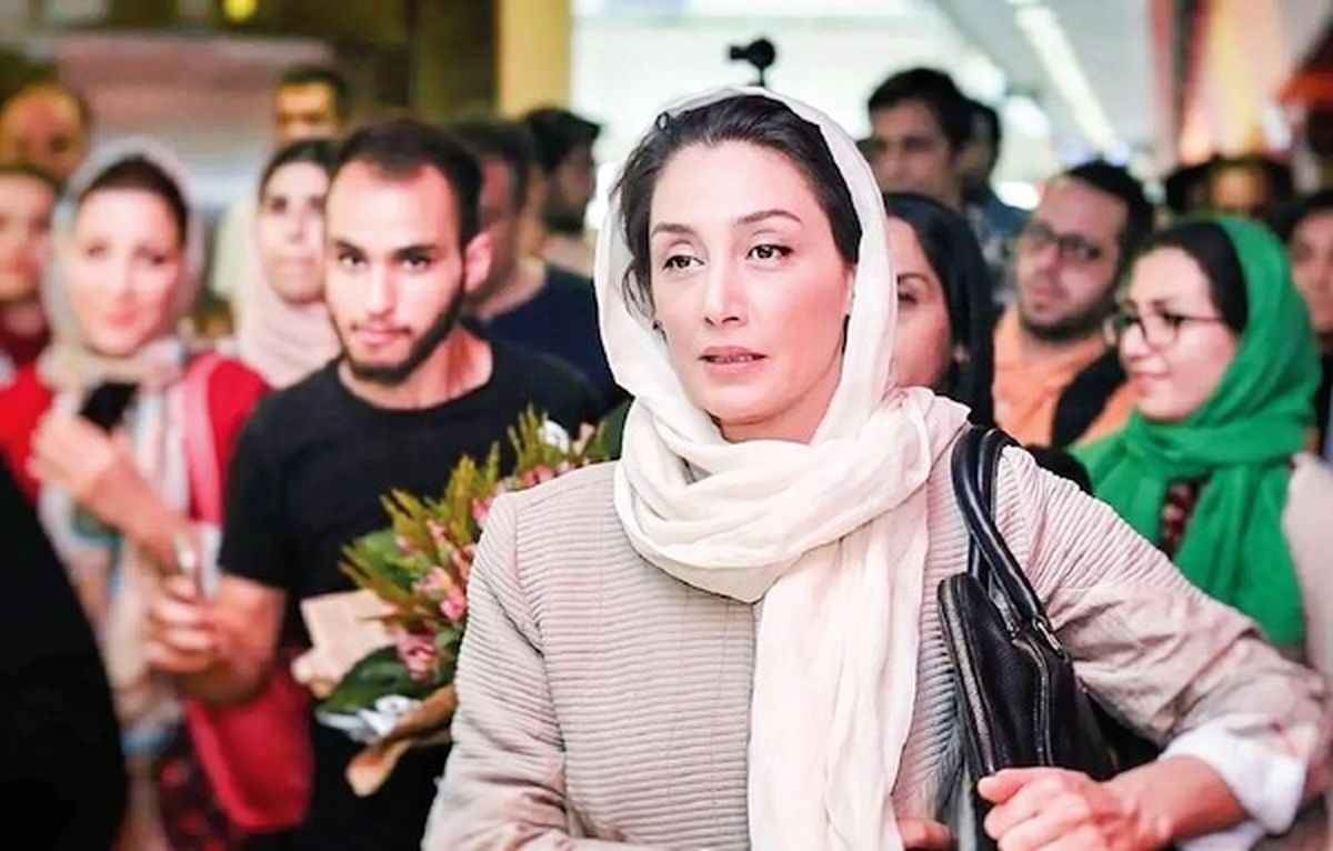 وقتی هدیه تهرانی اشوان گوش میکند