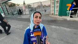 گلایه بانوی استقلالی: بلیت دارم اما می‌گویند باید پیراهنت را عوض کنی تا وارد ورزشگاه شوی!