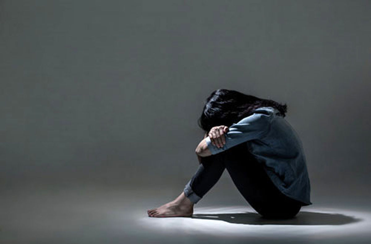 ۸ نشانه کسی که دلتنگ شماست، اما از گفتن واهمه دارد