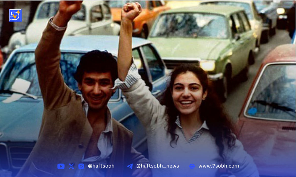قاب تاریخ| انقلاب 57، دلار ۱۴۰۰ تومانی، ب.ام.و ۲۰۰۲ فابریک، ناصرالدینشاه در شهرستانک