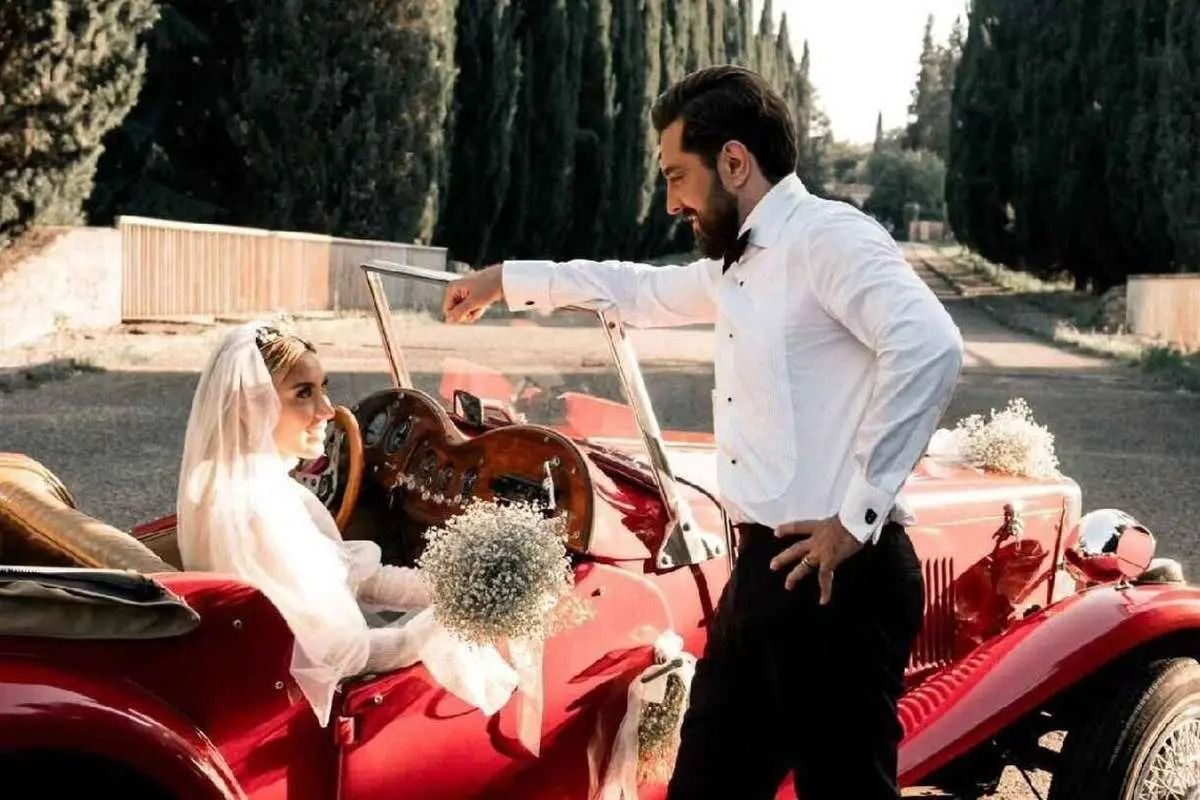 حلقه ازدواج خاص با نگین الماس مینا مختاری + عکس