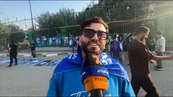 هوادار استقلال پاسخ پرسپولیسی‌ها را داد: جلالی دو هفته دیگر حیا کن رها کن می‌شنود!