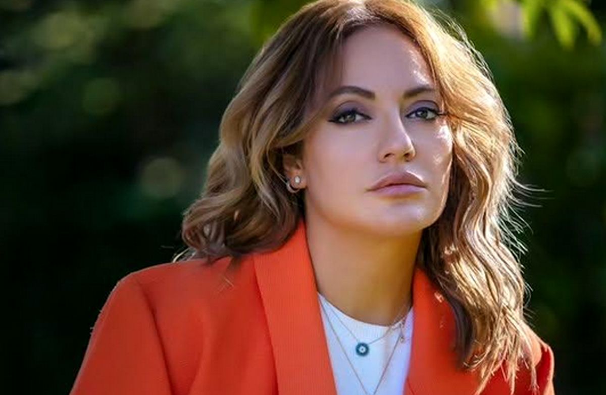 زن روز با اجرای مهناز افشار؛ جانشین پرحاشیه برنامه عشق ابدی