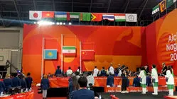 پخش سرود و اهتزاز پرچم ایران در ناگویا
