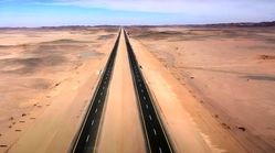 عربستان طولانی‌ترین بزرگراه جهان را بدون حتی یک پیچ ساخت