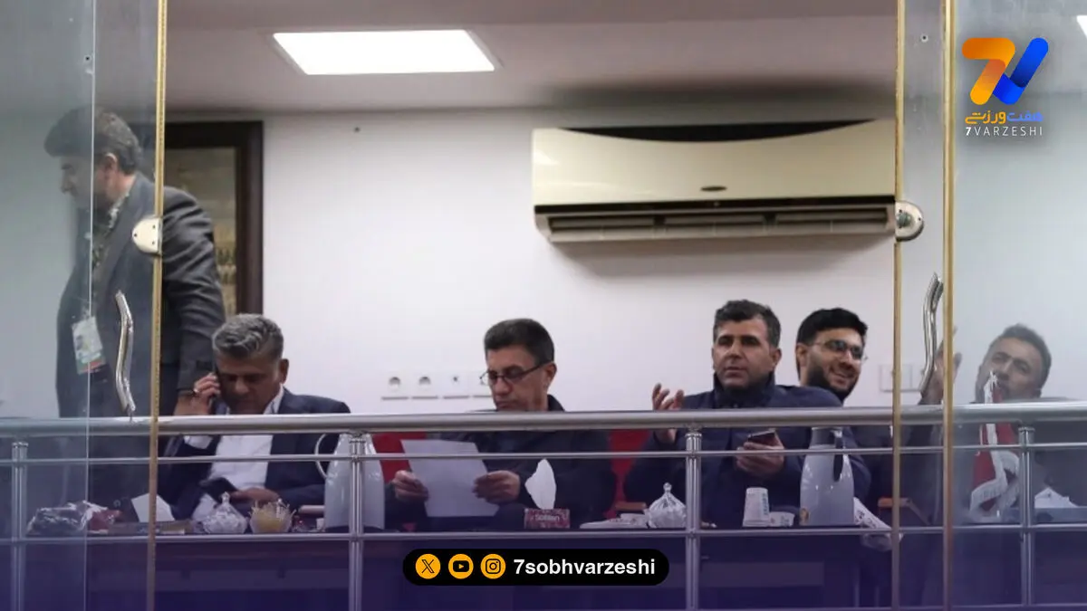سرمربی تیم ملی تماشاگر ویژه بازی نساجی!
