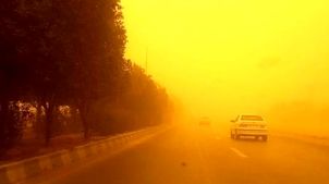 فیلم وحشتناک از طوفان قم؛ آسمان قرمز رنگ