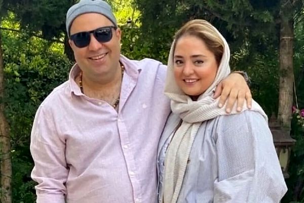 مراسم عقد نرگس محمدی و علی اوجی