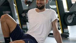 بیوگرافی و عکس های خصوصی جانلوئیجی دوناروما دروازه بان و همسرش
