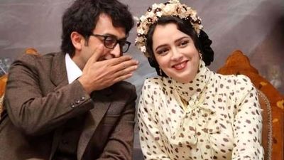ژست زیبای المیرا دهقانی، یاسمن سریال  لحظه گرگ و میش + عکس