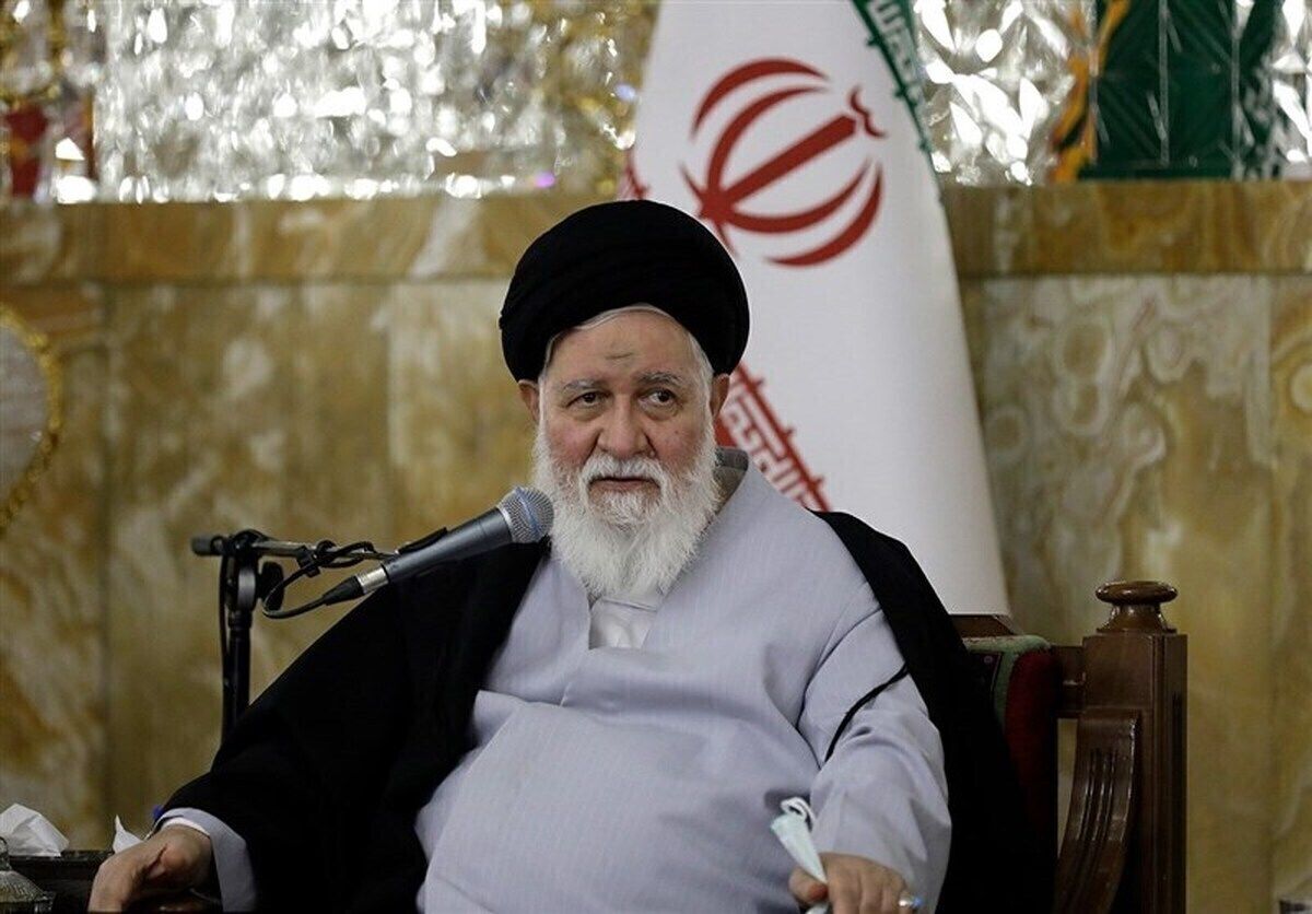 انتقاد زیدآبادی از اظهارات تند علمالهدی در نمازجمعه