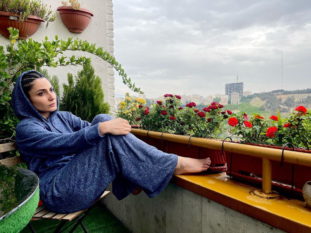 پست جدید سمیرا حسنپور بازیگر خوشچهره گردن زنی؛ استایلی خیرهکننده در لوکیشنی رؤیایی