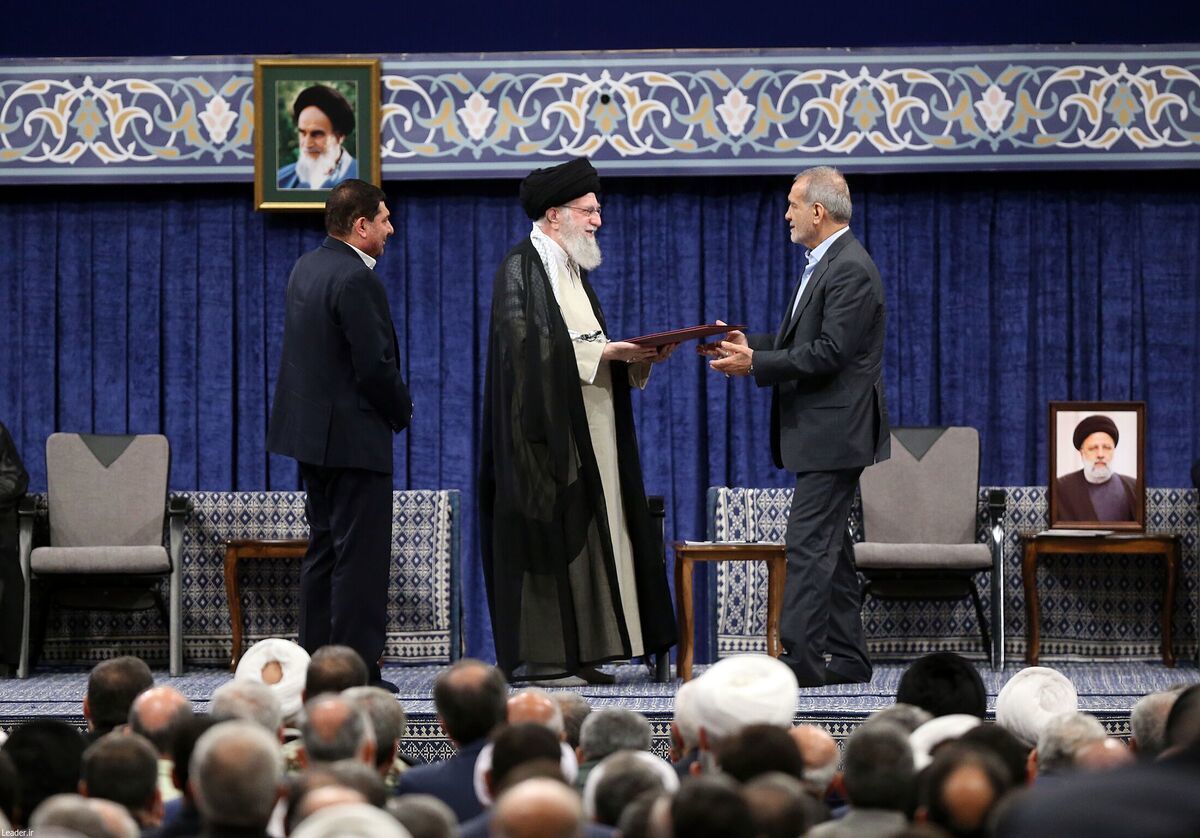 تبریک ریاست‌جمهوری پزشکیان به علم‌الهدی در روزنامه خراسان + عکس