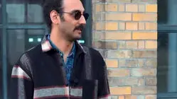  فیلم/ انتقاد بی‌سابقه مردم این‌بار به سوی پسر مهران مدیری بخاطر شکلک درآوردن در کنسرتش در کانادا؛ مقصر کسانی هستند که در کنسرت این پدر و پسر... 