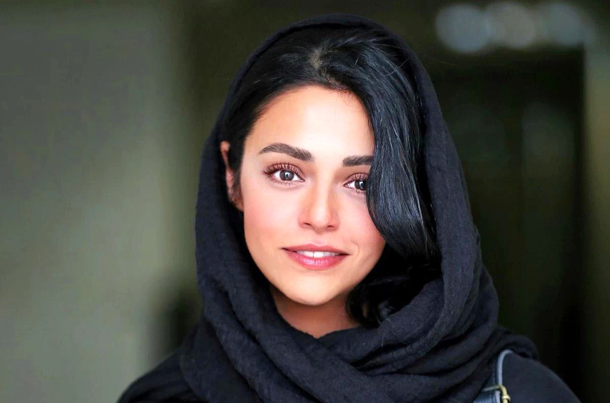 عکس جذاب و دیده نشده سوگل خلیق بازیگر سریال شکارگاه؛ عجب استایل دیدنی