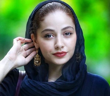 فیلم های مهتاب ثروتی, مهتاب ثروتی و همسرش, مهتاب ثروتی چند سال دارد