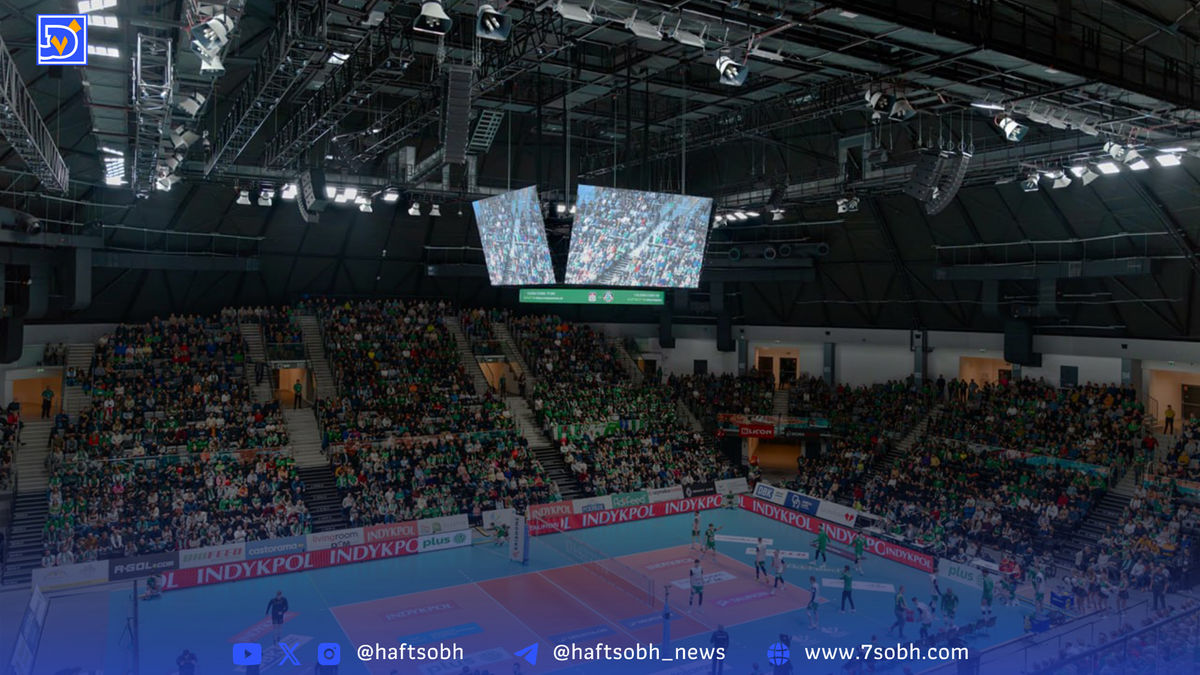 جو وحشتناک سالن اورانیا در بازی لهستان-ایران