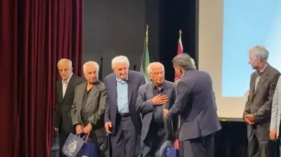 تجلیل از پیشکسوتان بالای ۸۰ سال استقلال در جشن ۸۱ سالگی باشگاه