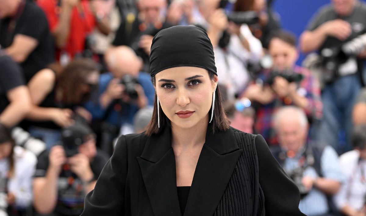 بیوگرافی، حواشی شخصی و عکس های خصوصی پریناز ایزدیار + عکس ها و حواشی جشنواره کن 2025