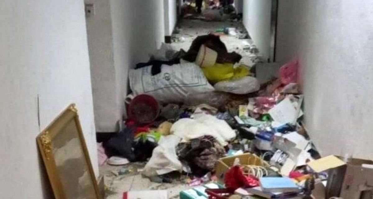 جمع‌آوری بیش از ۲۰ تن زباله از یک منزل مسکونی در منطقه ۵ تهران