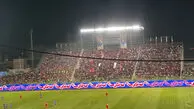 حضور پرشور هواداران پرسپولیس و زنده کردن یاد و خاطر هادی نوروزی فقید در دقیقه ۲۴