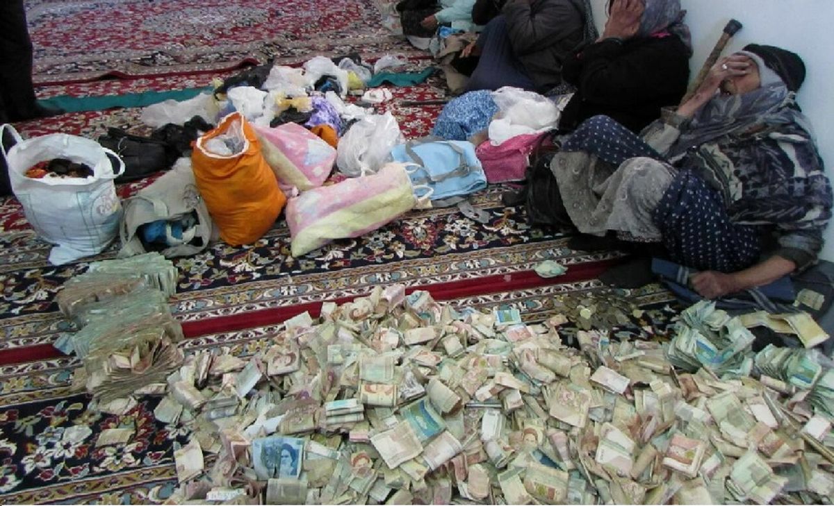 گدای مشهدی با ۶۹ میلیون تومان پول لو رفت