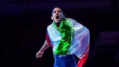 تصویر قهرمانان کشتی ایران پیش از شروع جنگ مدال +عکس