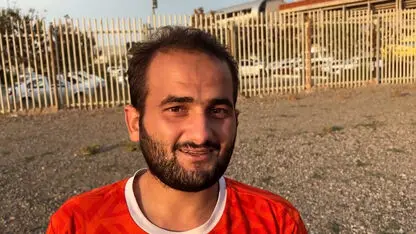 عجیب‌ترین هوادار سپاهان در قزوین؛ با پیراهن مس کرمان از رشت برای تشویق نورافکن آمدم!