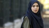 عکس جذاب یاسمن سریال لحظه گرگ‌ومیش کنار دریا