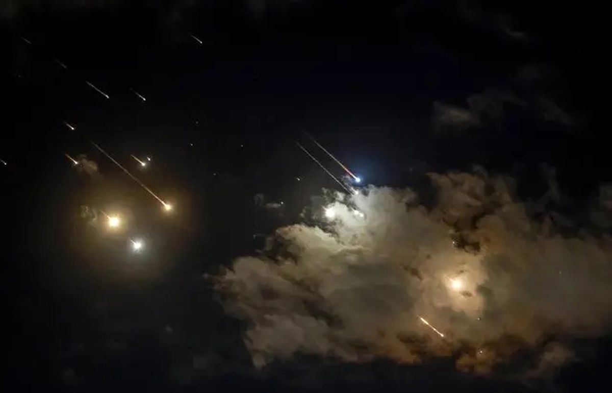 آغاز وعده صادق ۳؛ حمله موشکی و پهپادی سپاه در شامگاه عید غدیر
