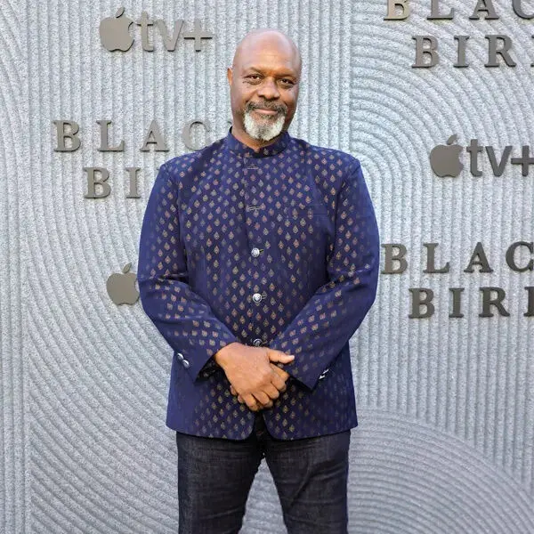رابرت ویزدم (Robert Wisdom)
