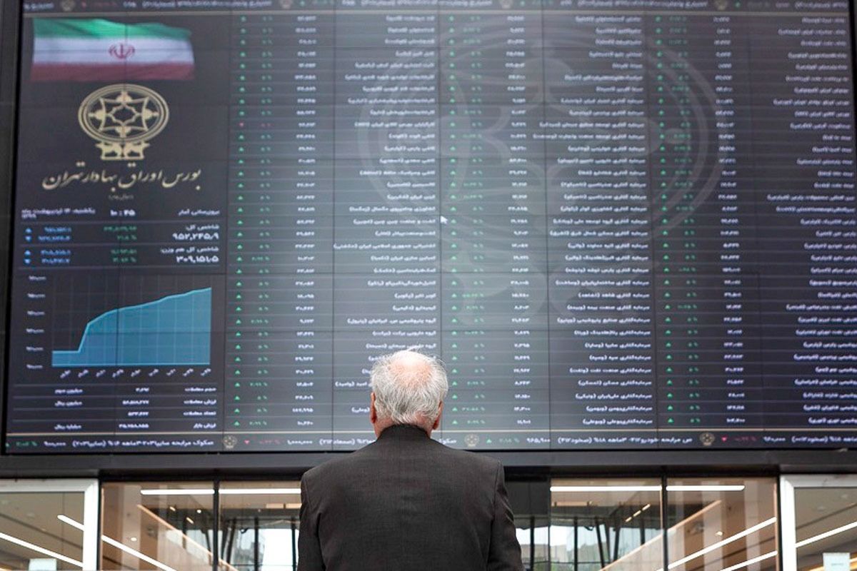 پیشبینی بورس سهشنبه ۳۰ بهمن؛ تحلیل احتمالات بعد از استیضاح