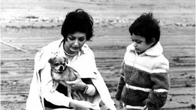 فیلم عاشقانه‌های خصوصی شیلا خداداد با شوهرش در حضور نیوشا ضیغمی 