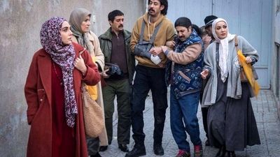 پشت صحنه خنده‌دار خواستگاری رحمت از فهیمه (ویدئو)